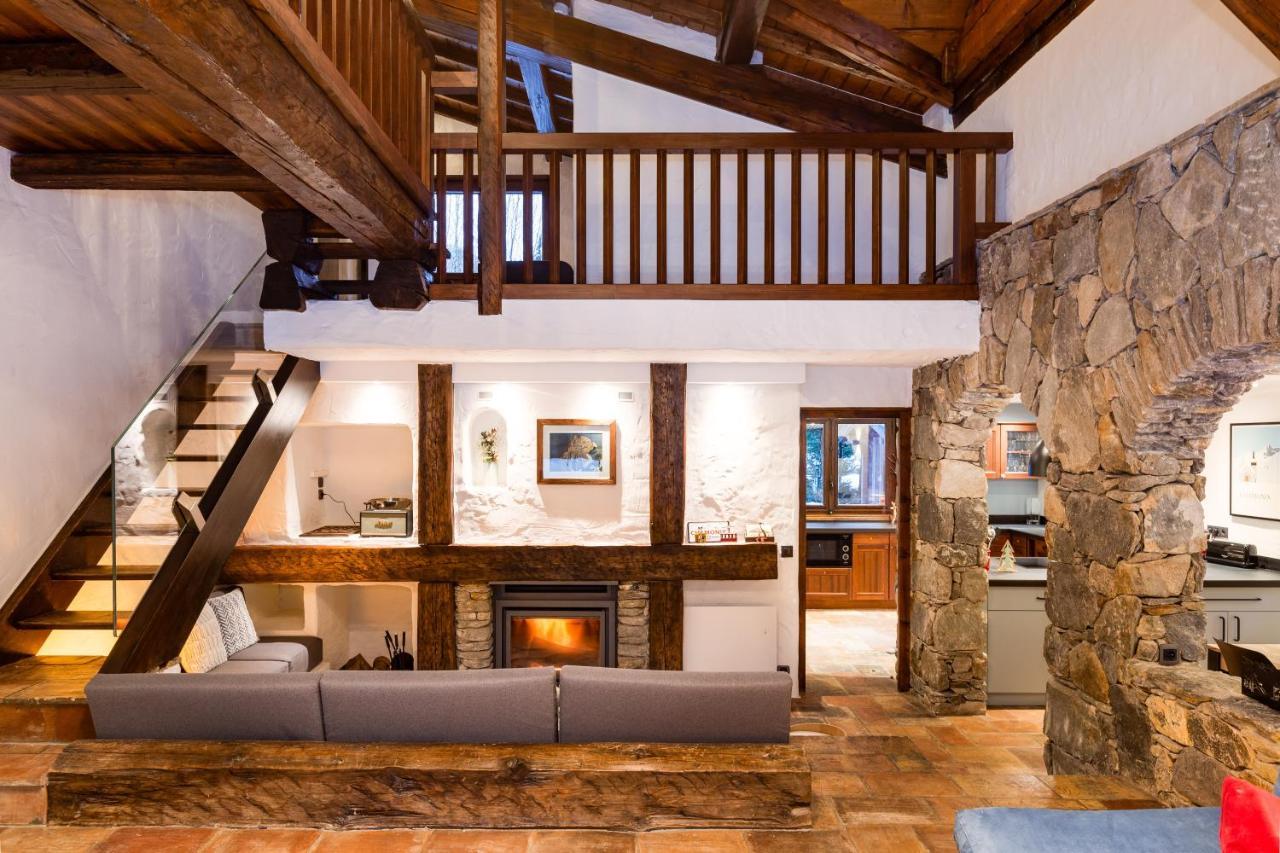Chalet Les Praz - 280Sqm - Sauna Cinema Fitness - 5 Bedrooms In Heart Of Les Praz - By Cozee Rentals Chamonix Exterior photo